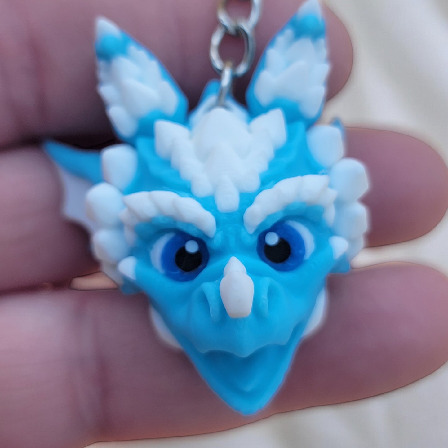 Blizzard Dragonhead Keychain